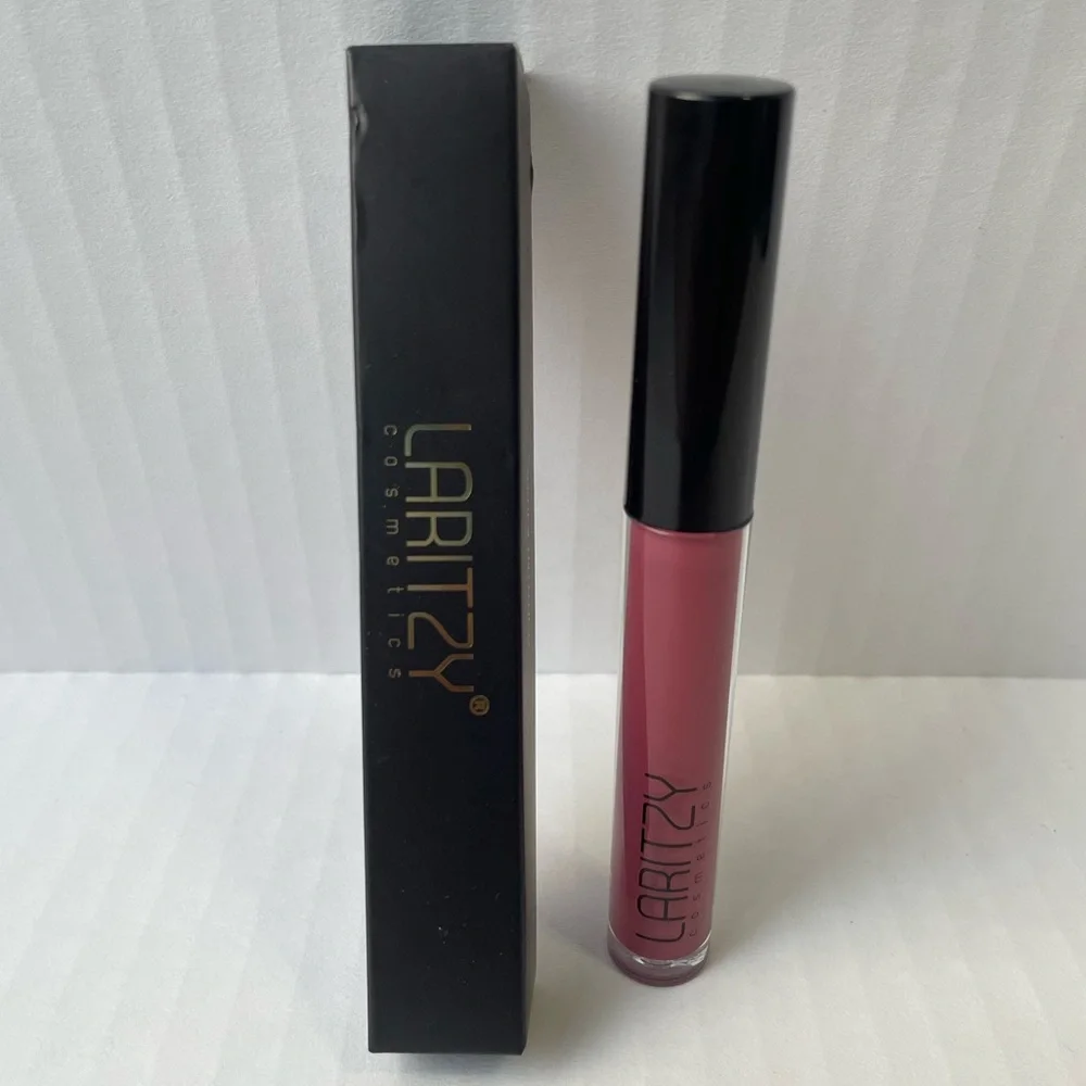 Laritzy Cosmetics Lip Gloss Curve: Light mauve